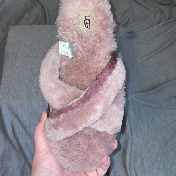 Rarely worn UGGs lavender sandal slippers with outdoor sole. Never worn outside. - Picture 7 of 11